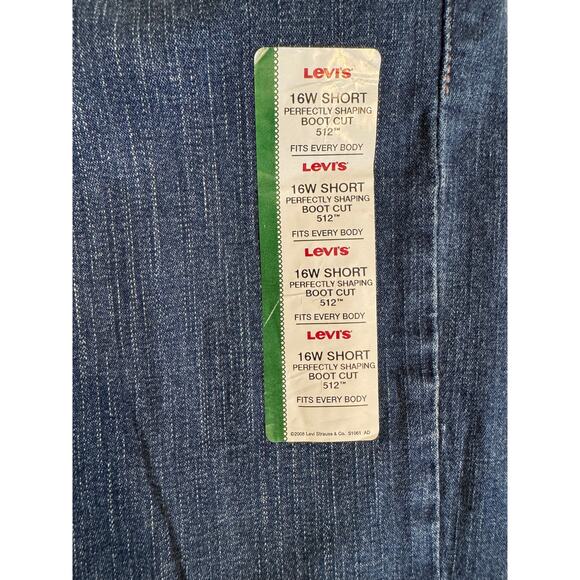 Levi's Women's jeans Perfectly Shaping boot cut 512 denim  Sz 16W short NEW - Picture 7 of 9